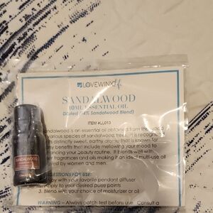 Love Winx Sandalwood Essential Oil 10ml